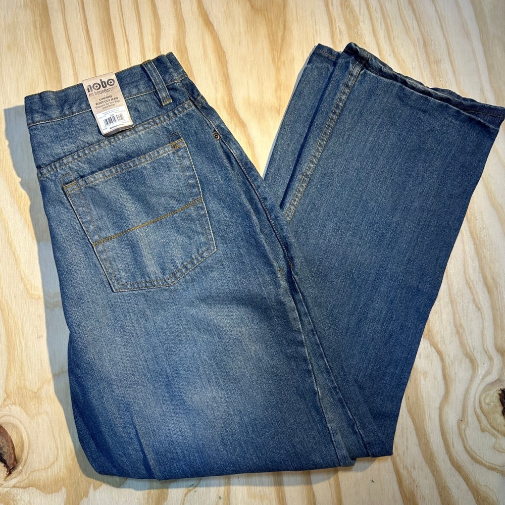 No Boundaries Men's Low Rise Bootcut Medium Wash NWT Denim Jeans Size 32x32